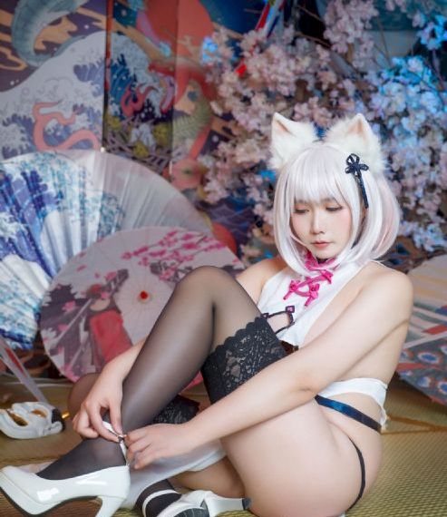 久久国产国内洗澡美女爱豆AV_高清在线观看电视