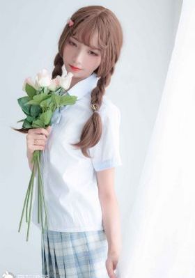 把舌头伸进她腿间花缝_BD韩语HD高清在线观看