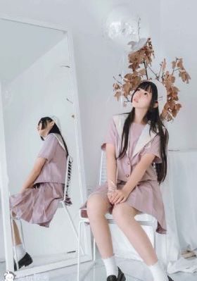 欧美AV无码国产精品色草莓_720高清完整版播放