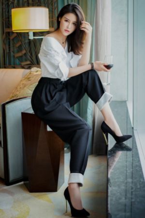 黄色片段视频小苹果_BD英语电影在线观看