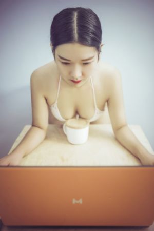 国产精品嫩草影院久久久_高清完整版BD