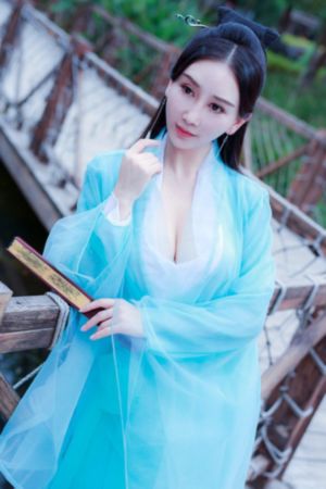 16女学生脱了内裤光着视频_电影在线观看