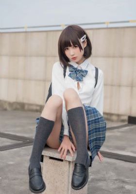 国产美女三级无套内谢_蓝光免费观看超清