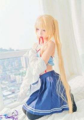 插逼粉嫩女生视频_BT种子下载
